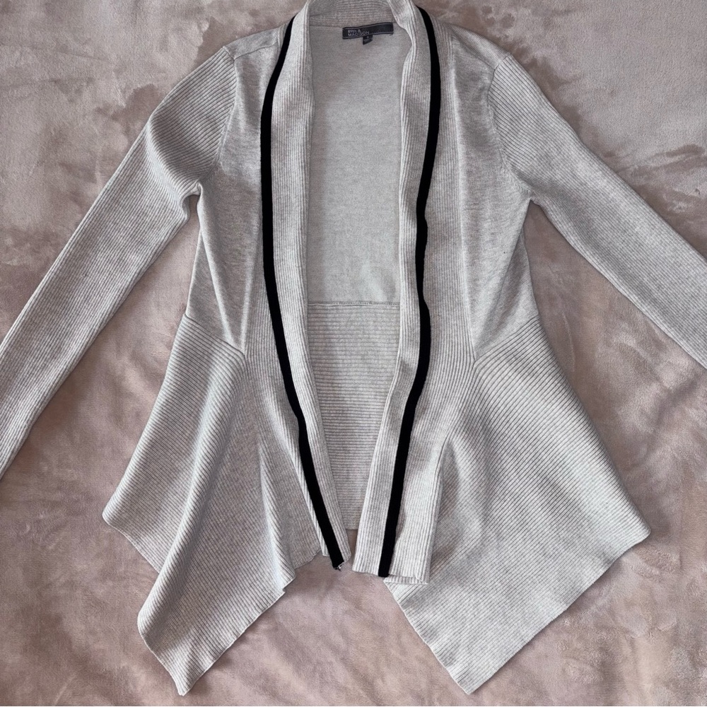 89th and Madison long sleeve cardigan sweater, open front. Sz small